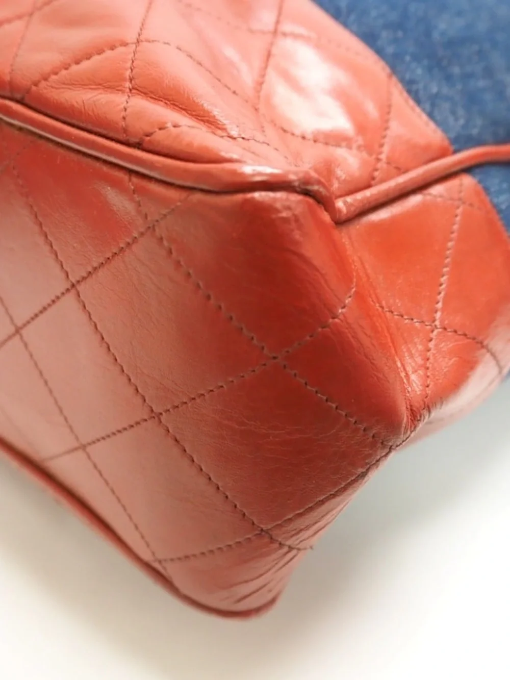 Authentic CHANEL denim red leather 1990s Jeans charm tote - Picture 5 of 14